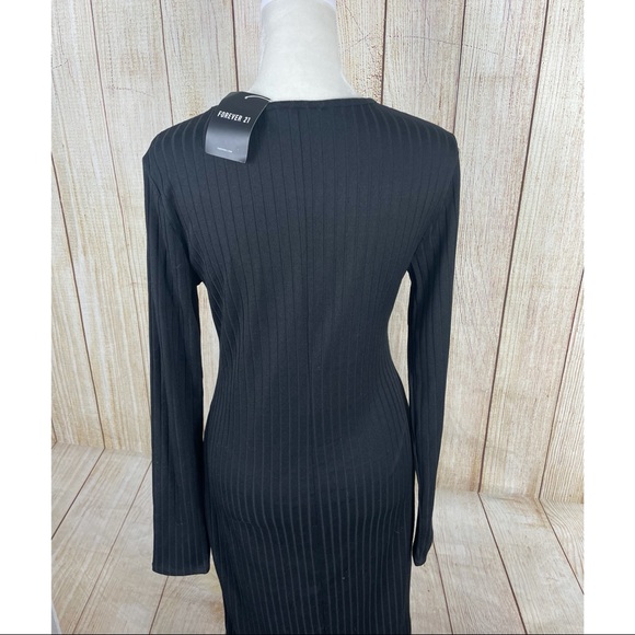 FOREVER 21 | Ribbed Bodycon Dress in Black - Picture 9 of 10